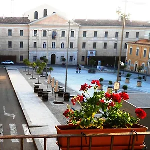 Le Finestre Su Via Cavour Bed and breakfast