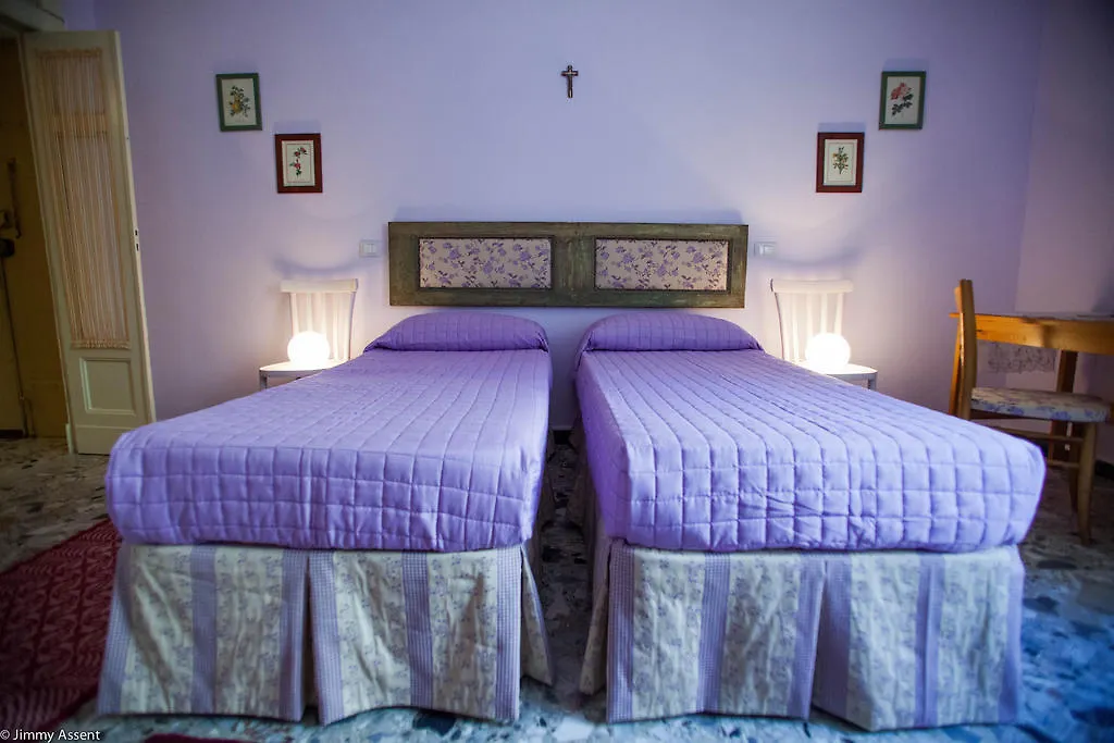 Sassari-In Bed & Breakfast 3*, Sassari Italy