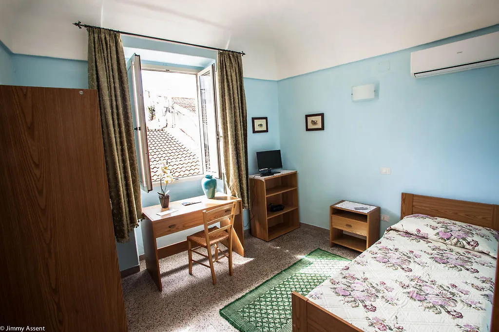 *** Guest house Sassari-In Bed & Breakfast Italy